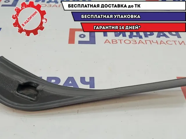 Накладка порога внутренняя задняя правая Subaru Impreza (G12) G12 94061-FG020-JG.