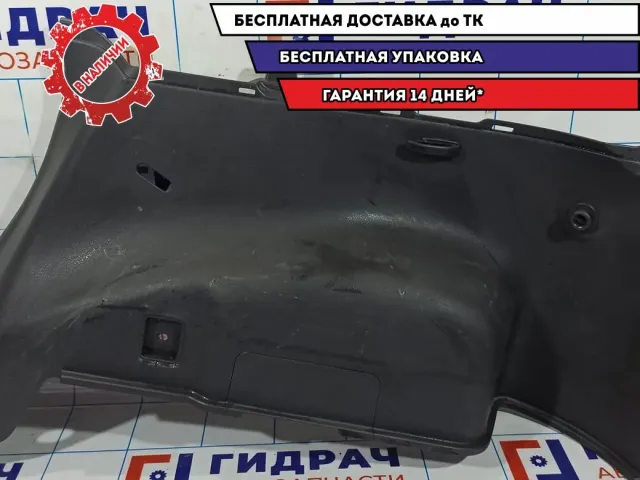 Обшивка багажника правая Subaru Impreza (G12) G12 94027-FG020-MG. Царапины.