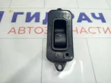Кнопка стеклоподъемника передняя правая Subaru Legacy 83071AG040