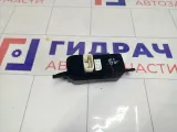 Кнопка стеклоподъемника задняя левая Subaru Legacy 83071AG040