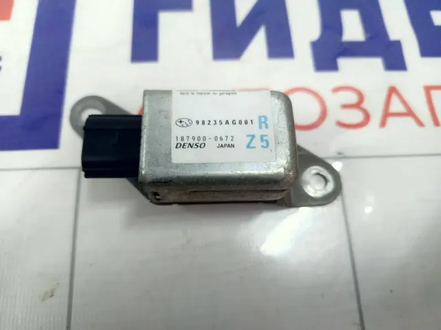 Датчик AIR BAG правый Subaru Legacy 98235AG001
