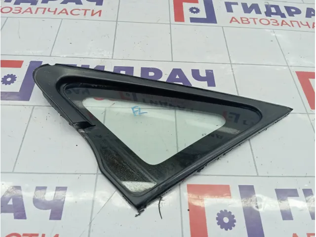 Стекло кузовное глухое (форточка) переднее левое Suzuki Aerio 8456054G00