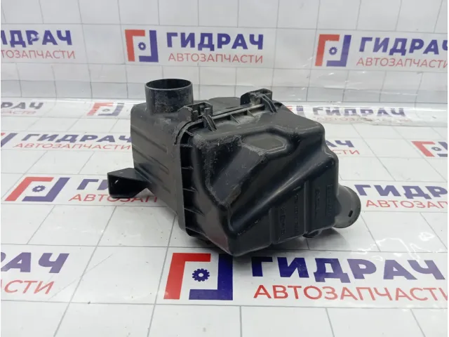 Корпус воздушного фильтра Suzuki Aerio 1370054G00