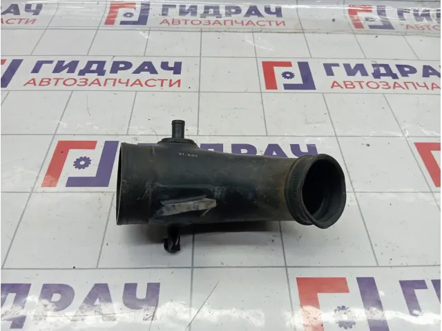 Патрубок воздушного фильтра Suzuki Aerio 1383054G02