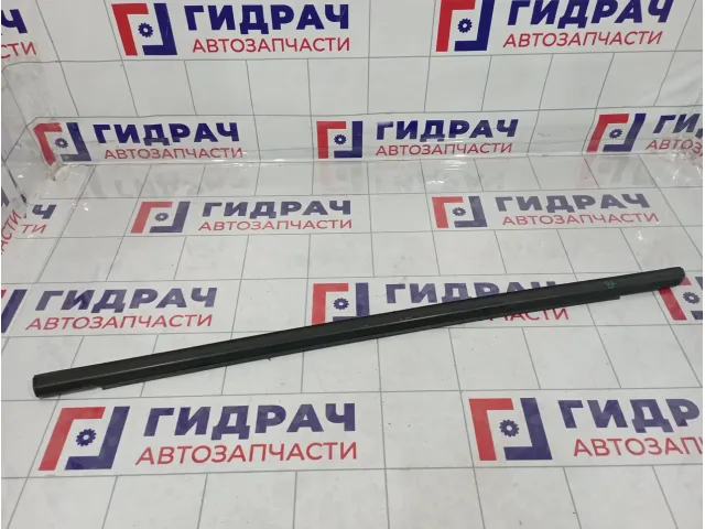 Накладка стекла заднего правого Suzuki Liana (RC31S) 83831-54G00