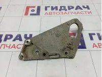 Кронштейн опоры КПП Suzuki Liana (RC31S) 11651-54G00