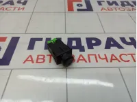 Кнопка обогрева заднего стекла Suzuki Liana (RC31S) 37860-54G00