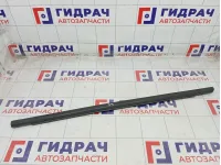 Накладка стекла заднего правого Suzuki Liana 8383154G00