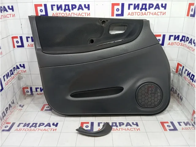 Обшивка двери передней левой Suzuki Liana 8372054GA0AGU