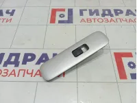 Кнопка стеклоподъемника переднего правого Suzuki Liana 3799550J00ZL9