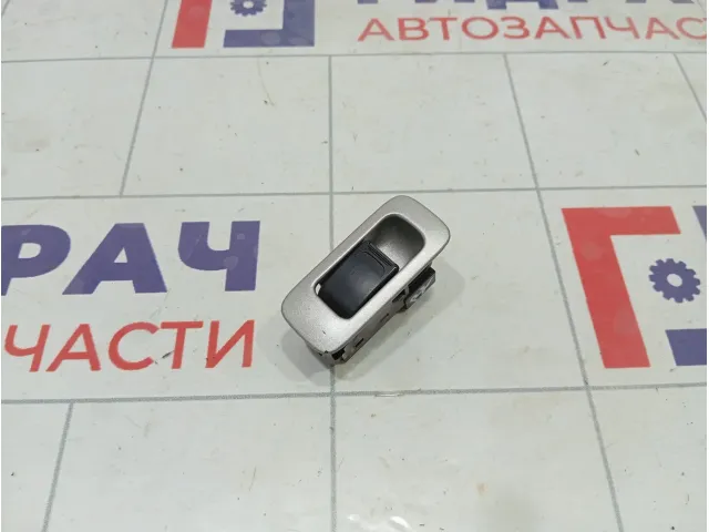 Кнопка стеклоподъемника заднего Suzuki Liana 3799575F00ZL9