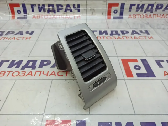Дефлектор воздушный правый Suzuki Liana 7363059J00MA1