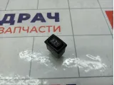 Кнопка обогрева сидений переднего правого Suzuki Liana 3785565D00