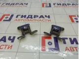 Петли двери задней левой Suzuki Liana