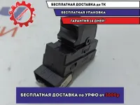 Кнопка стеклоподъемника Suzuki SX4 37995-62J00.