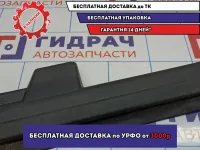 Накладка порога переднего правого внутренняя Suzuki SX4 76150-80J00-P4Z. Дефект направляющих.