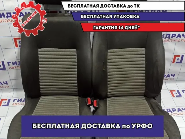 Комплект сидений Suzuki SX4 . Дефект водительского сиденья.