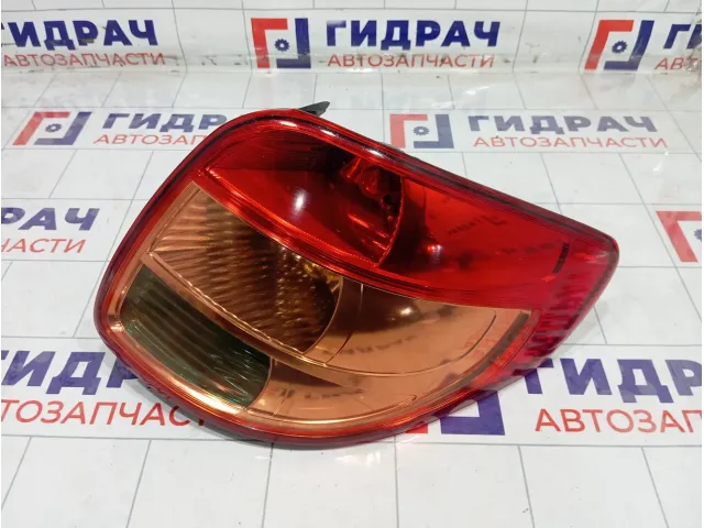 Фонарь задний правый Suzuki SX4 3565079J00