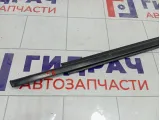 Накладка стекла переднего правого Suzuki SX4 8381180J00