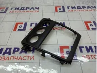 Накладка торпедо Suzuki SX4 7382479J10ZCA
