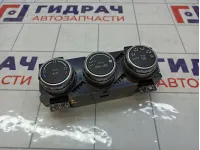 Блок управления климатической установкой Suzuki SX4 3951080J03