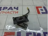 Кнопка открывания багажника Suzuki SX4 3717979J00