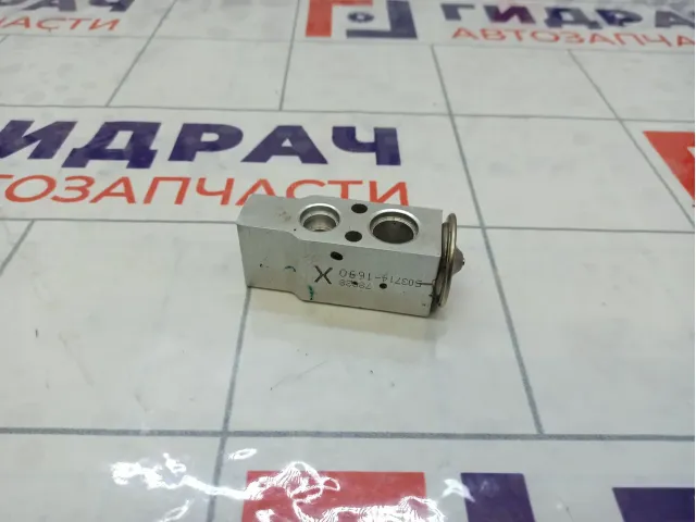 Клапан кондиционера Suzuki SX4 9543180J01