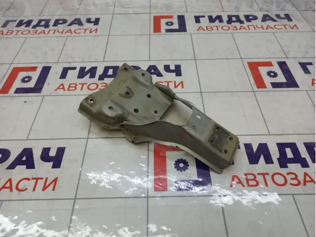 Кронштейн замка капота Suzuki SX4 5824080J00