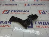 Кронштейн бампера заднего правый Suzuki SX4 7182180J00
