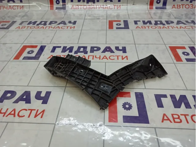 Кронштейн бампера заднего левый Suzuki SX4 7182280J00