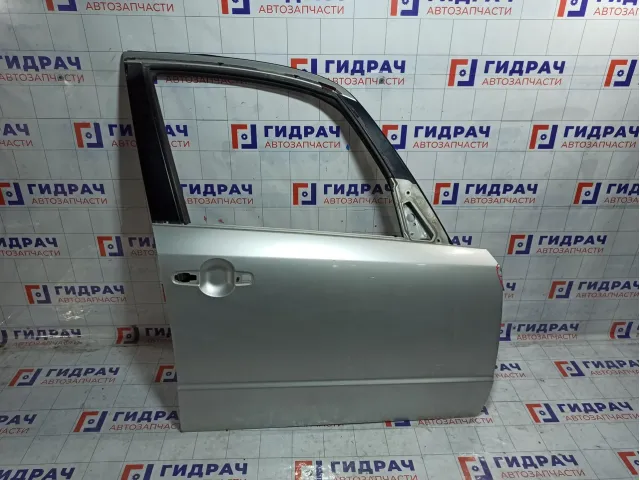 Дверь передняя правая Suzuki SX4 6800180820