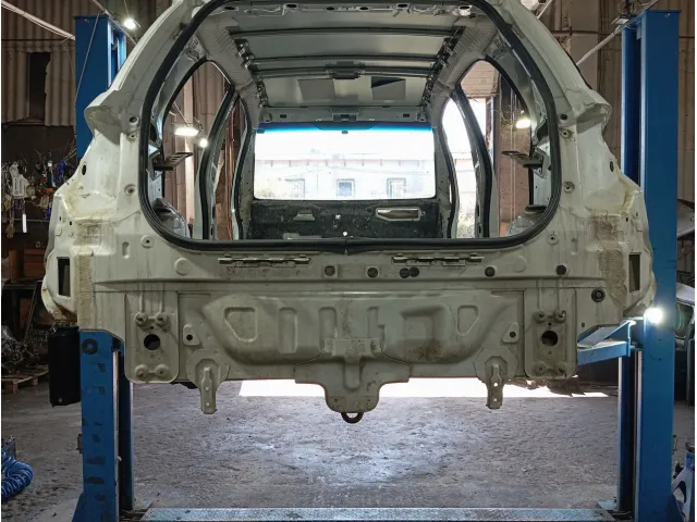 Панель задняя Suzuki SX4