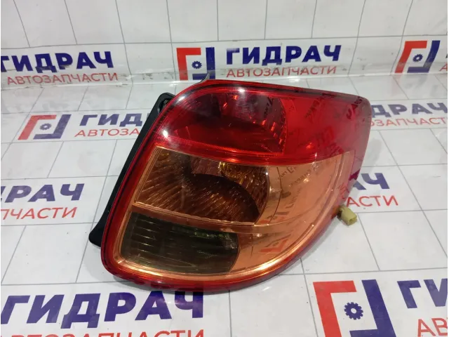Фонарь задний правый Suzuki SX4 3565079J00