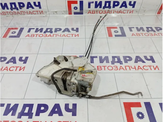 Замок двери передней левой Suzuki SX4 8220280J32