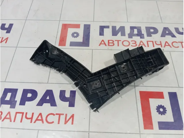 Кронштейн бампера задний правый Suzuki SX4 7182180J00