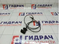 Трос открывания капота Suzuki SX4 8216079J00