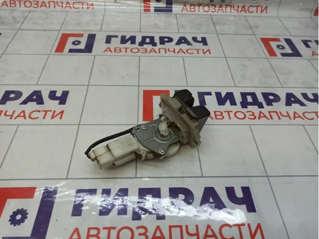 Замок багажника Suzuki SX4 8251063J00
