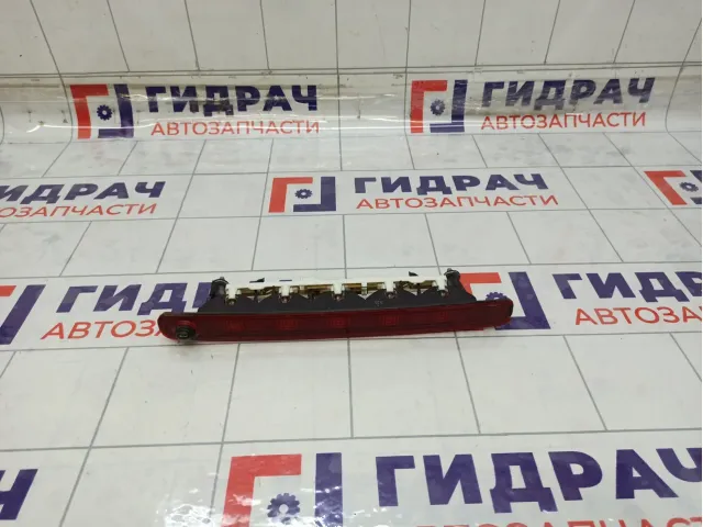 Фонарь задний стоп сигнал Suzuki SX4 3582079J00