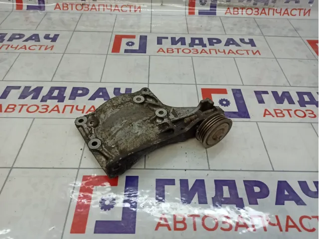Кронштейн кондиционера Suzuki SX4 9511163J00
