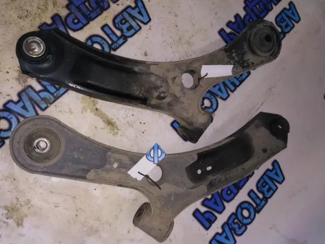 рычаг передний правый Suzuki SX4 2008