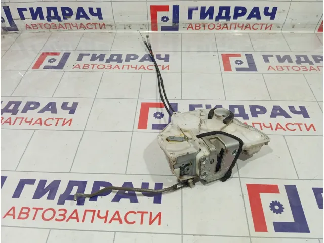 Замок двери передней правой Suzuki SX4 8220180J42