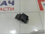 Кнопка стеклоподъемника Suzuki SX4 3799562J00