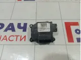 Моторчик заслонки отопителя (печки) Suzuki SX4 5037521030