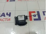 Моторчик заслонки отопителя (печки) Suzuki SX4 5037521010