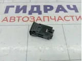Кнопка обогрева сидений Suzuki SX4 3785062J01