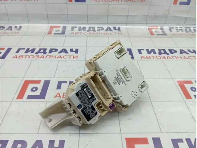 Блок предохранителей Suzuki SX4 3677075K30