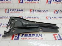 Решетка под лобовое стекло (Жабо) левая Suzuki SX4 7234080J11