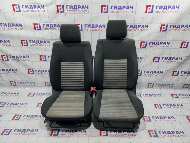 Комплект сидений Suzuki SX4