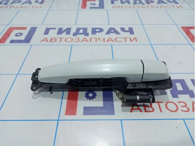 Ручка двери передней наружная правая Suzuki SX4 82812-63J00-ZNL