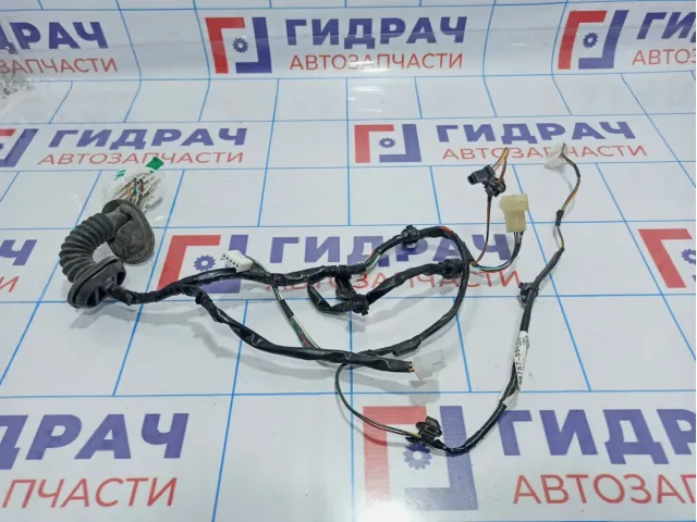 Проводка двери передней правой Suzuki SX4 36757-55L40